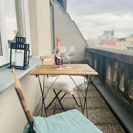 Charming Studio In The Old Town Apartment