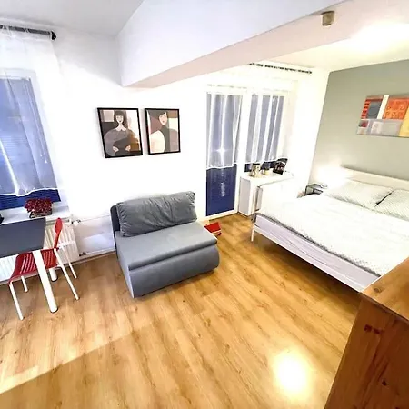 公寓 Charming Studio In The Old Town *